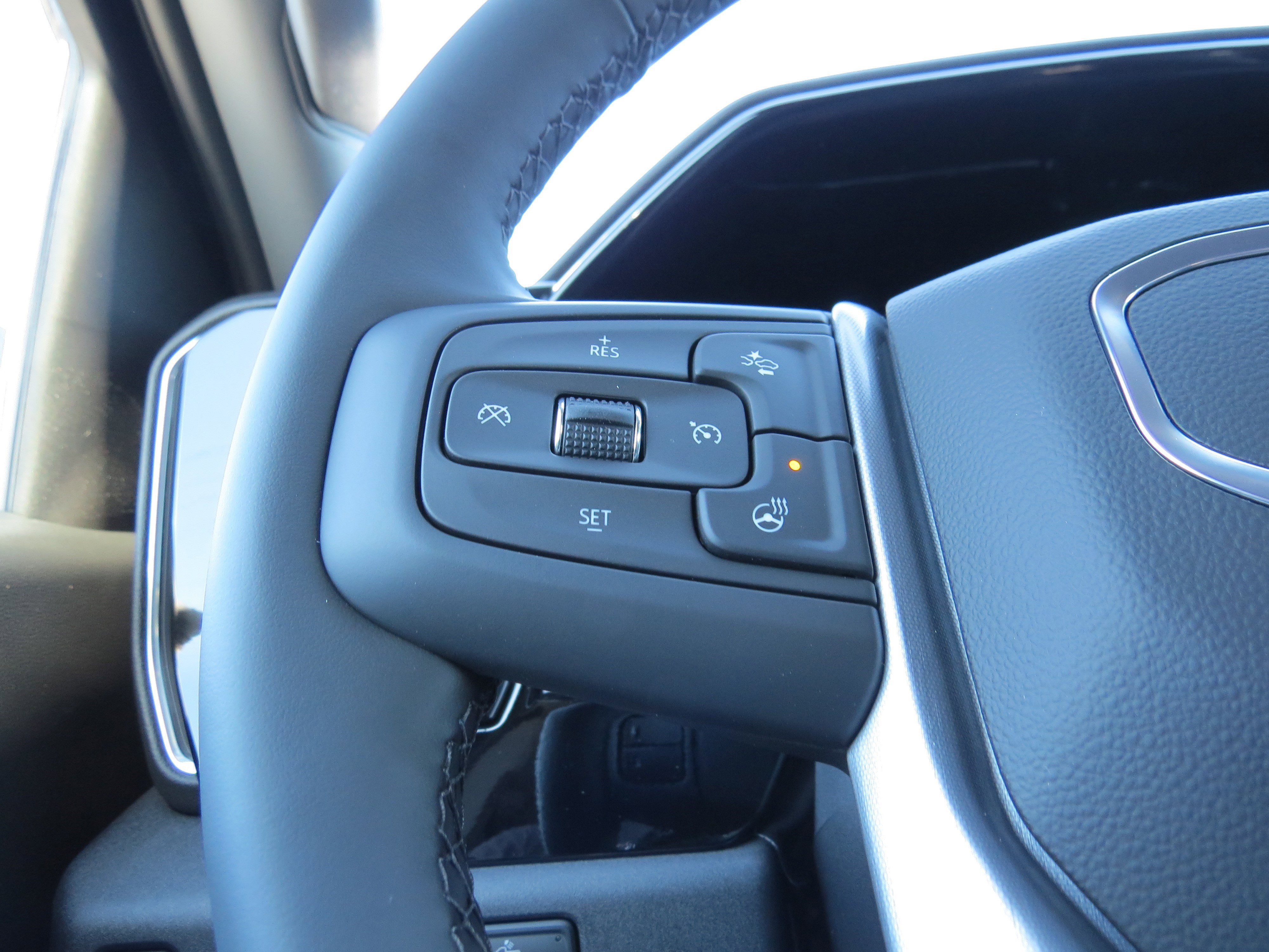 New 2026 GMC Sierra 1500 SLE image 19