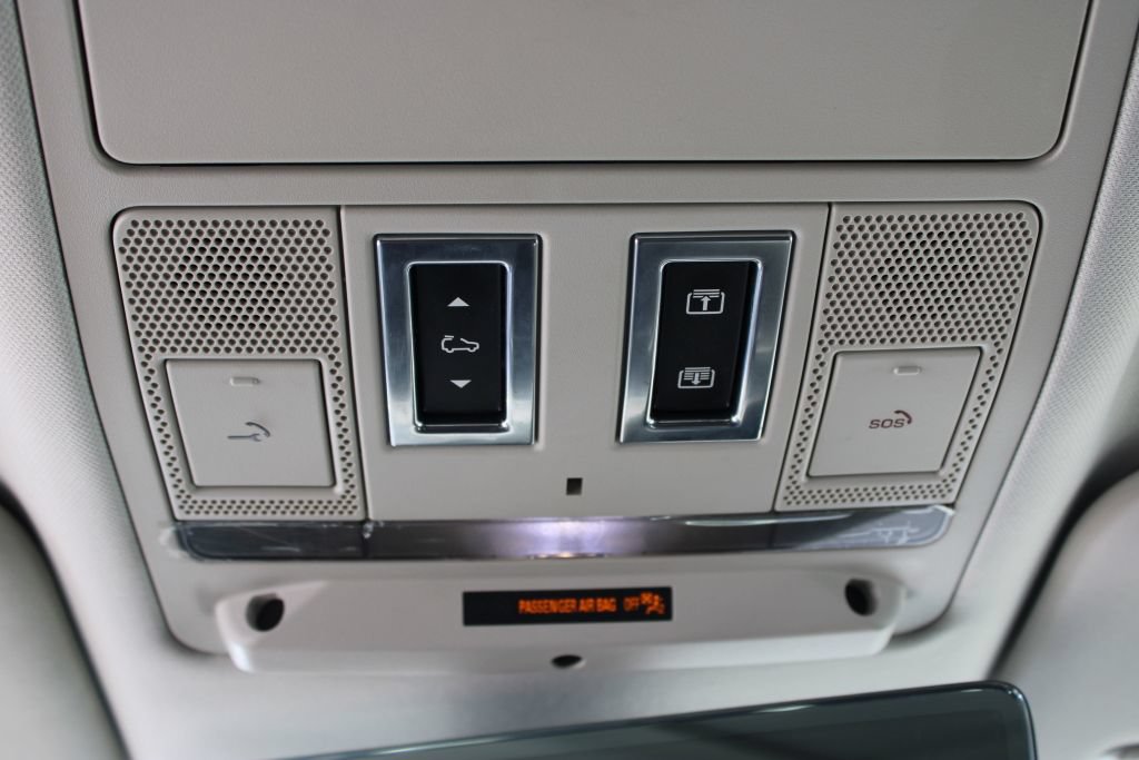 Used 2022 Land Rover Defender 110 S AWD/4WD image 19