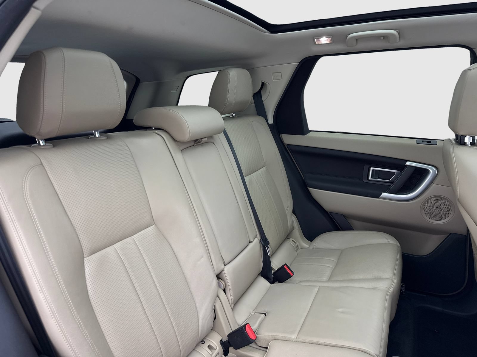 Used 2019 Land Rover Discovery Sport AWD/4WD image 45