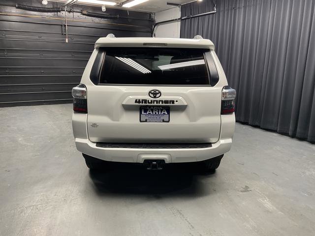 Used 2017 Toyota 4Runner SR5 image 3