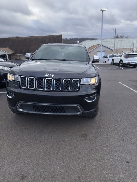 Used 2018 Jeep Grand Cherokee Limited w/ Trailer Tow Group IV image 3
