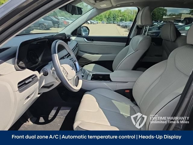 Used 2024 Hyundai Palisade Calligraphy AWD/4WD image 4
