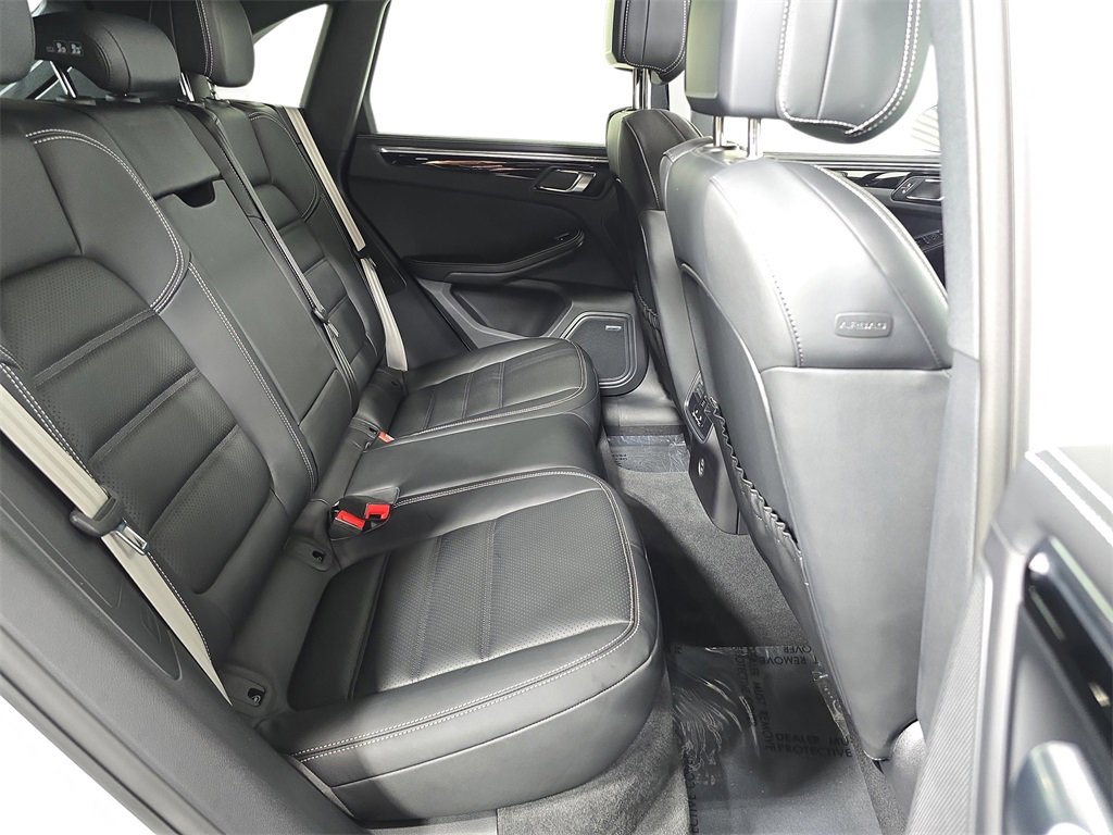 Used 2025 Porsche Macan GTS image 26