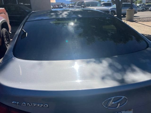 Used 2015 Hyundai Elantra SE FWD image 20