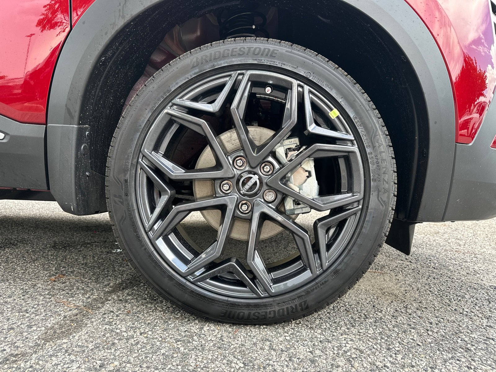 New 2025 Nissan Kicks SR image 12