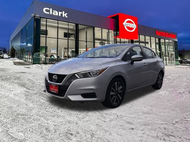 Used 2021 Nissan Versa SV image 3