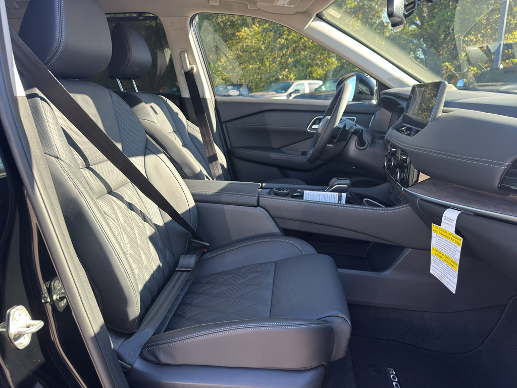 New 2026 Nissan Rogue Platinum w/ Platinum Premium Package image 16