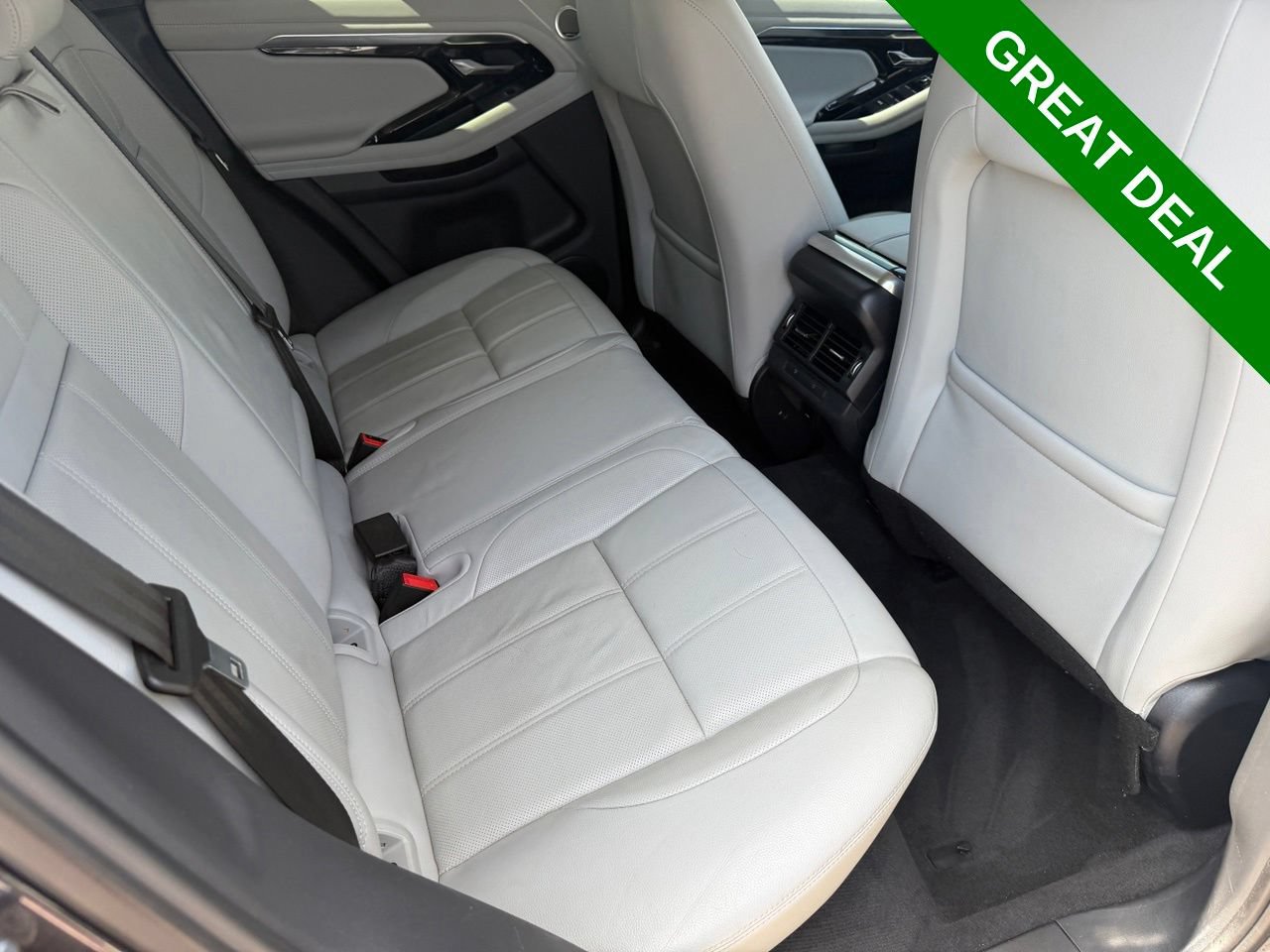 Used 2021 Land Rover Range Rover Evoque SE AWD/4WD image 37