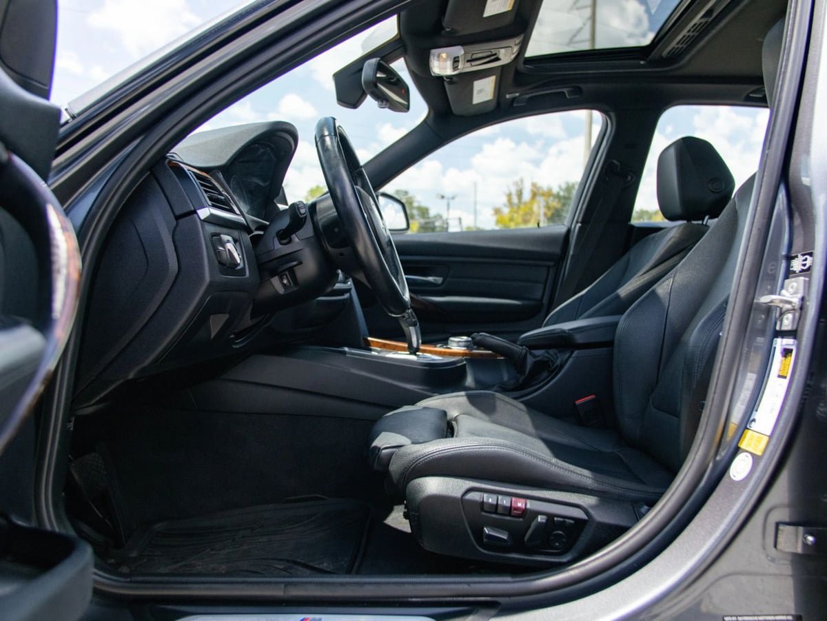 Used 2014 BMW 335i Sedan RWD image 17