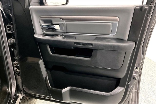 Used 2023 RAM 1500 Classic SLT image 30