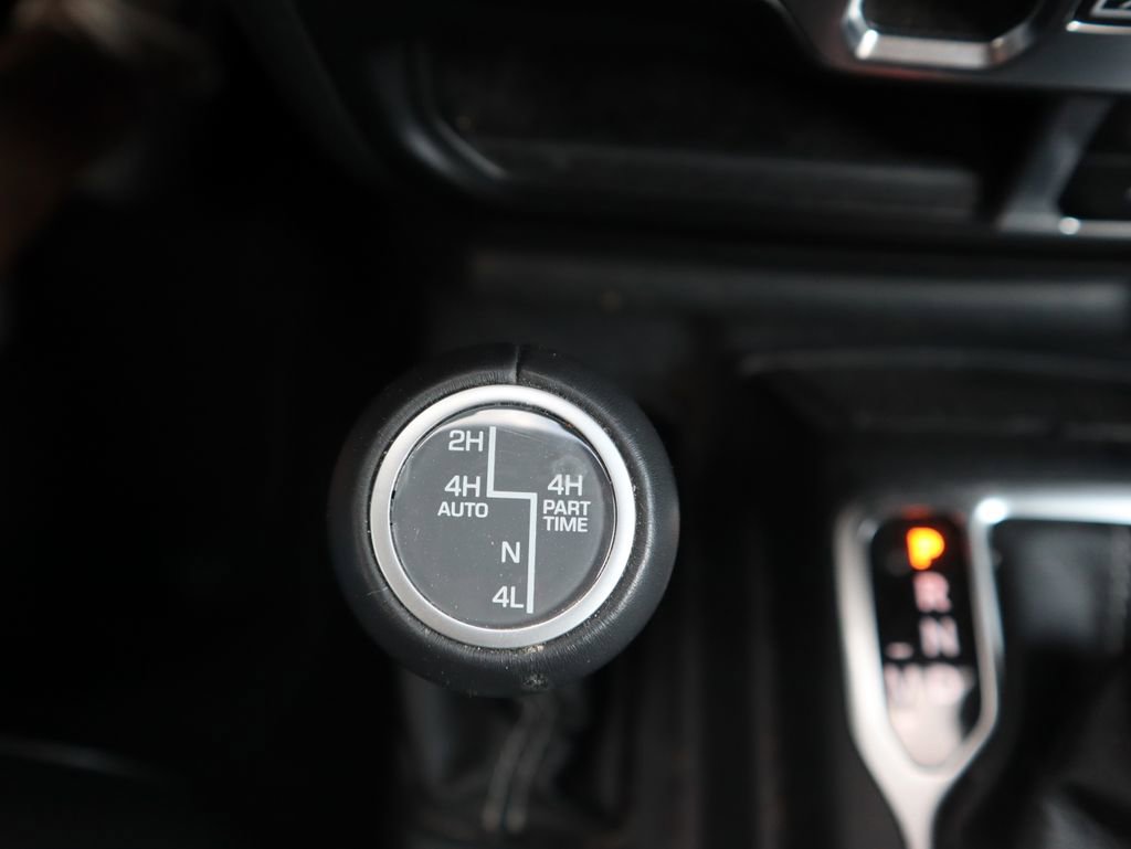 Used 2020 Jeep Wrangler Unlimited Sahara w/ LED Lighting Group image 17