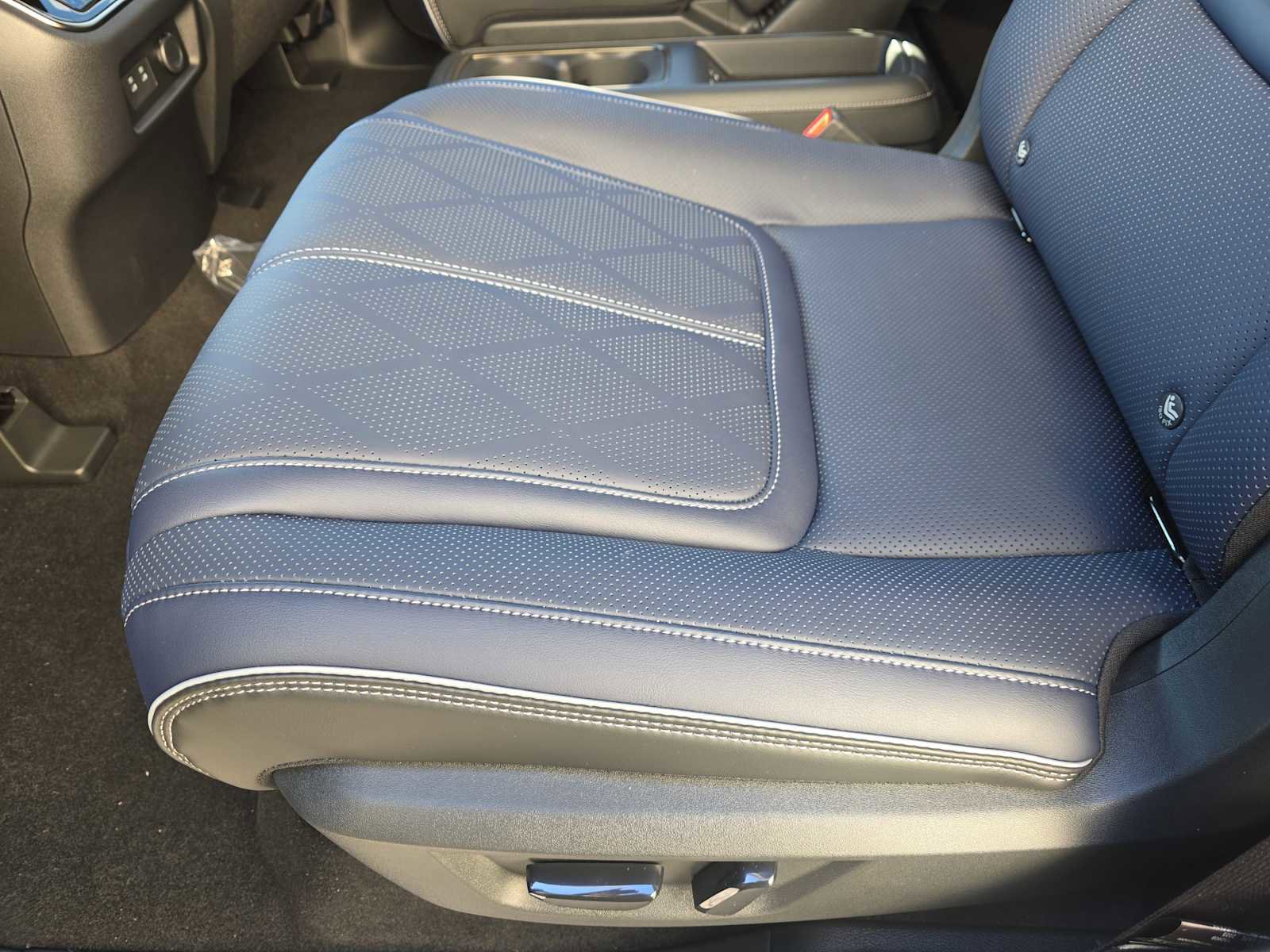 New 2026 INFINITI QX80 4WD image 14