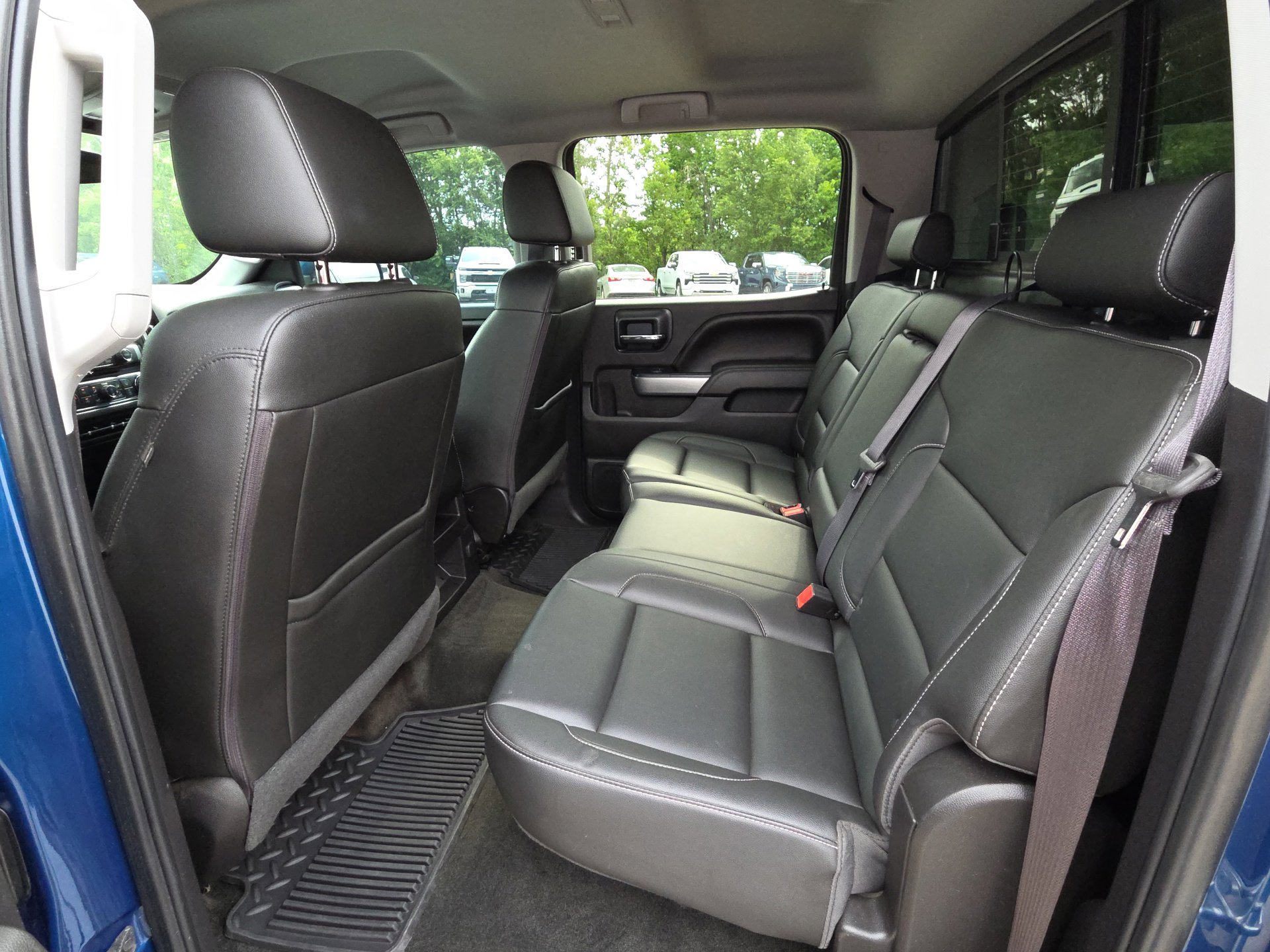 Used 2017 Chevrolet Silverado 1500 LT w/ All Star Edition AWD/4WD image 30