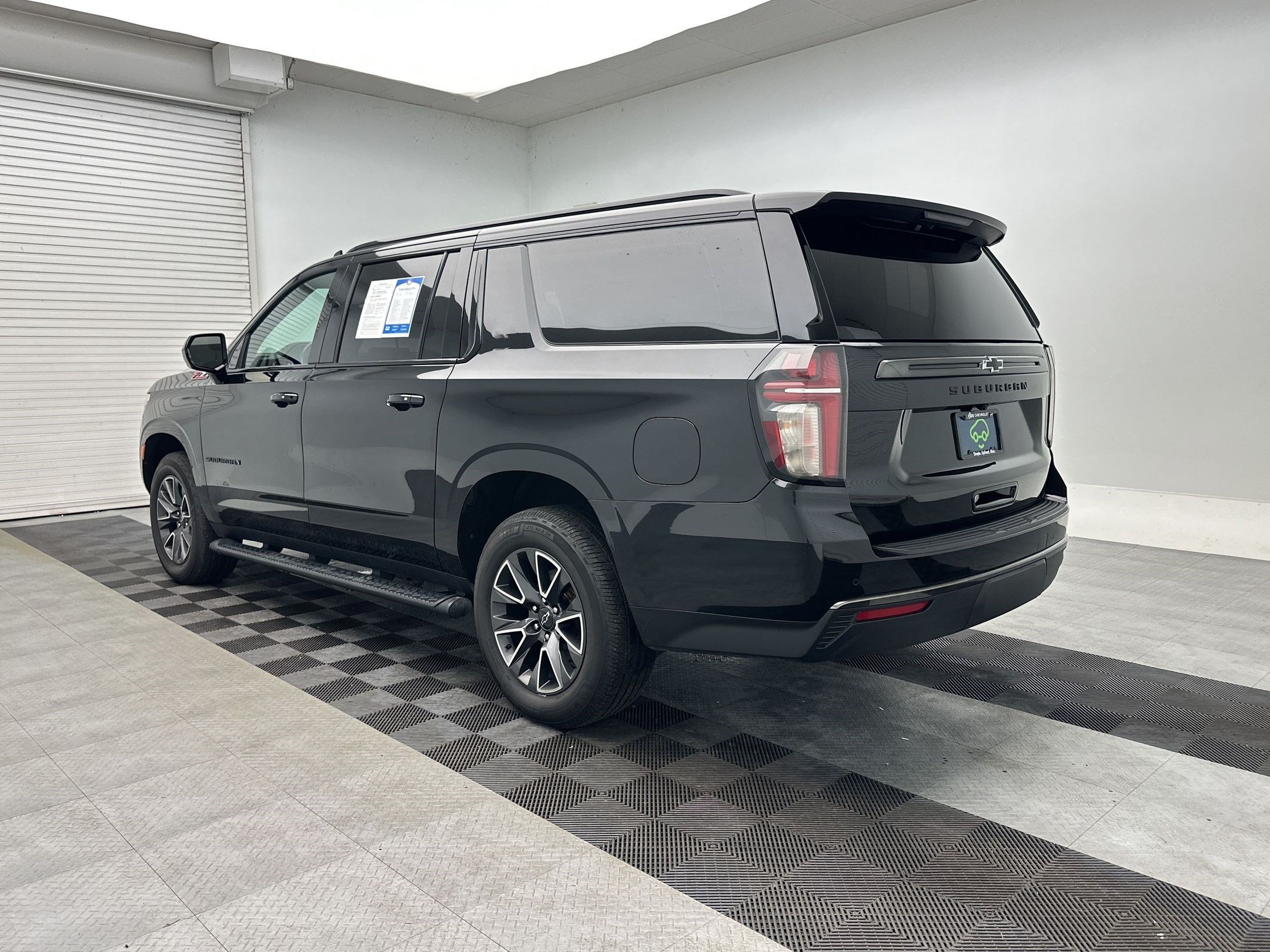 Certified 2022 Chevrolet Suburban Z71 AWD/4WD image 3