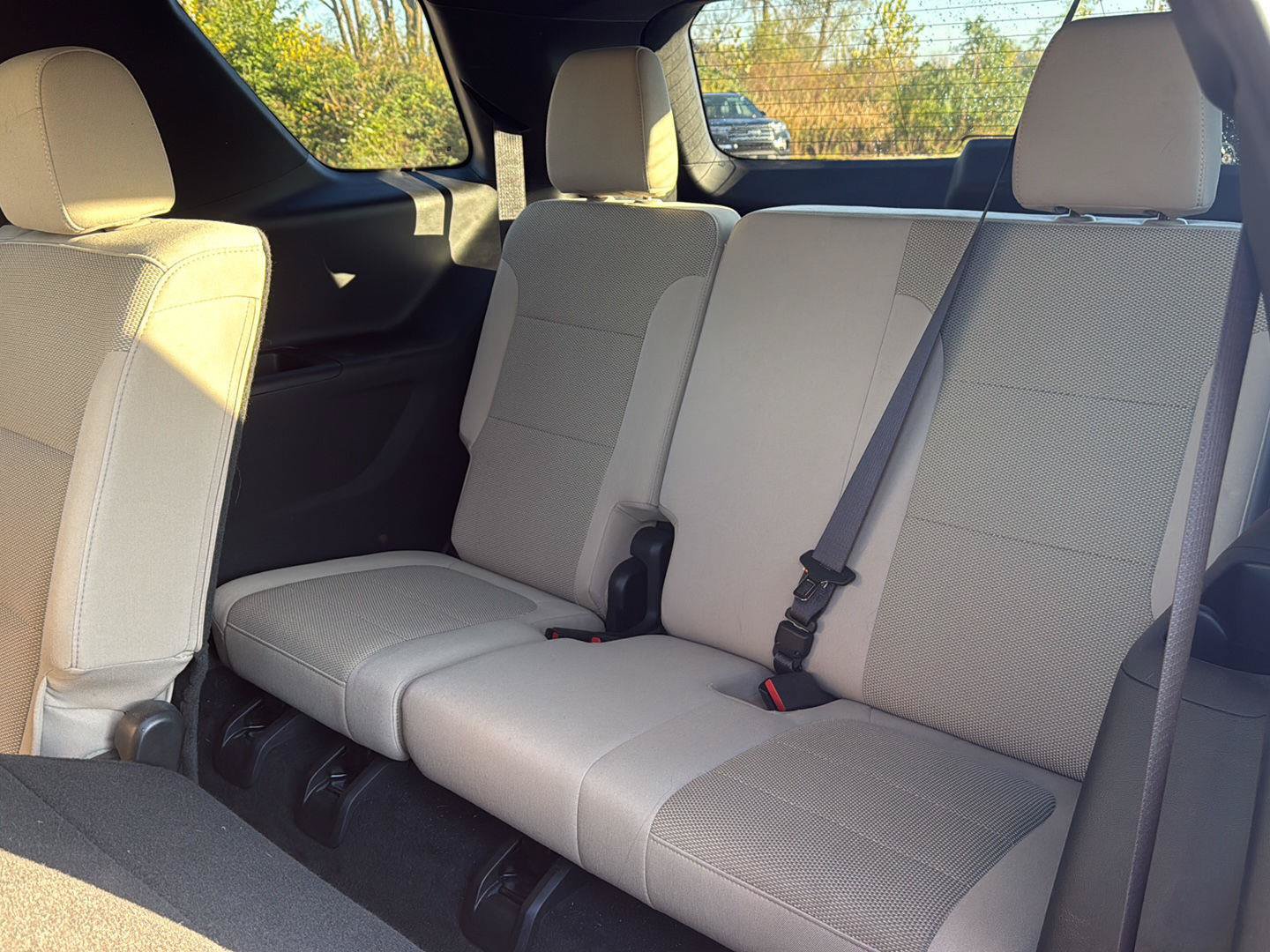 Used 2023 Chevrolet Traverse LS w/ Safety Package FWD image 13