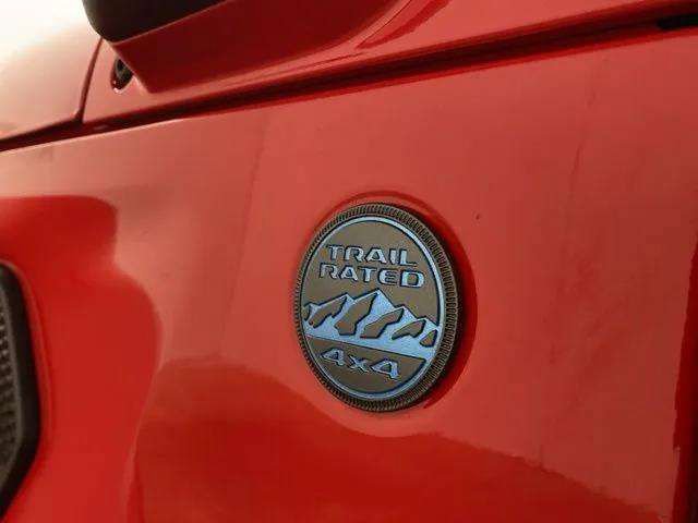 Used 2025 Jeep Wrangler Unlimited Sahara w/ Safety Group image 96