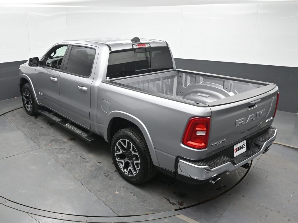 Used 2026 RAM 1500 Laramie AWD/4WD image 38