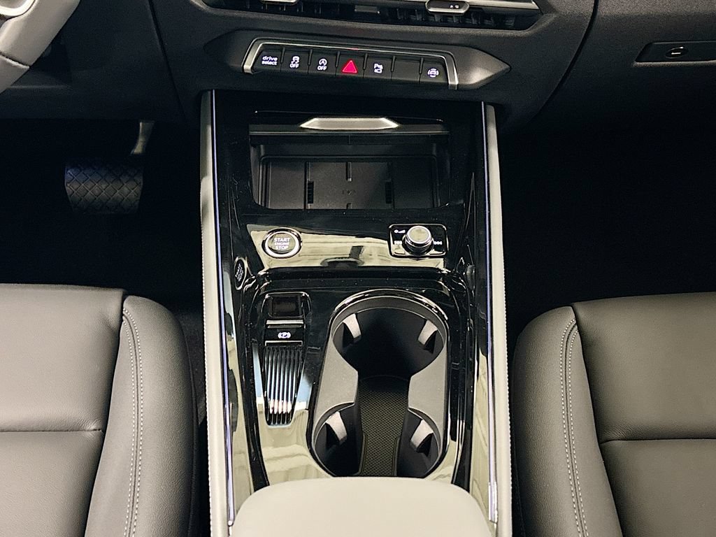 New 2026 Audi Q3 quattro 2.0T AWD/4WD image 13