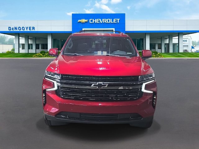 Used 2021 Chevrolet Suburban RST w/ Luxury Package AWD/4WD image 2