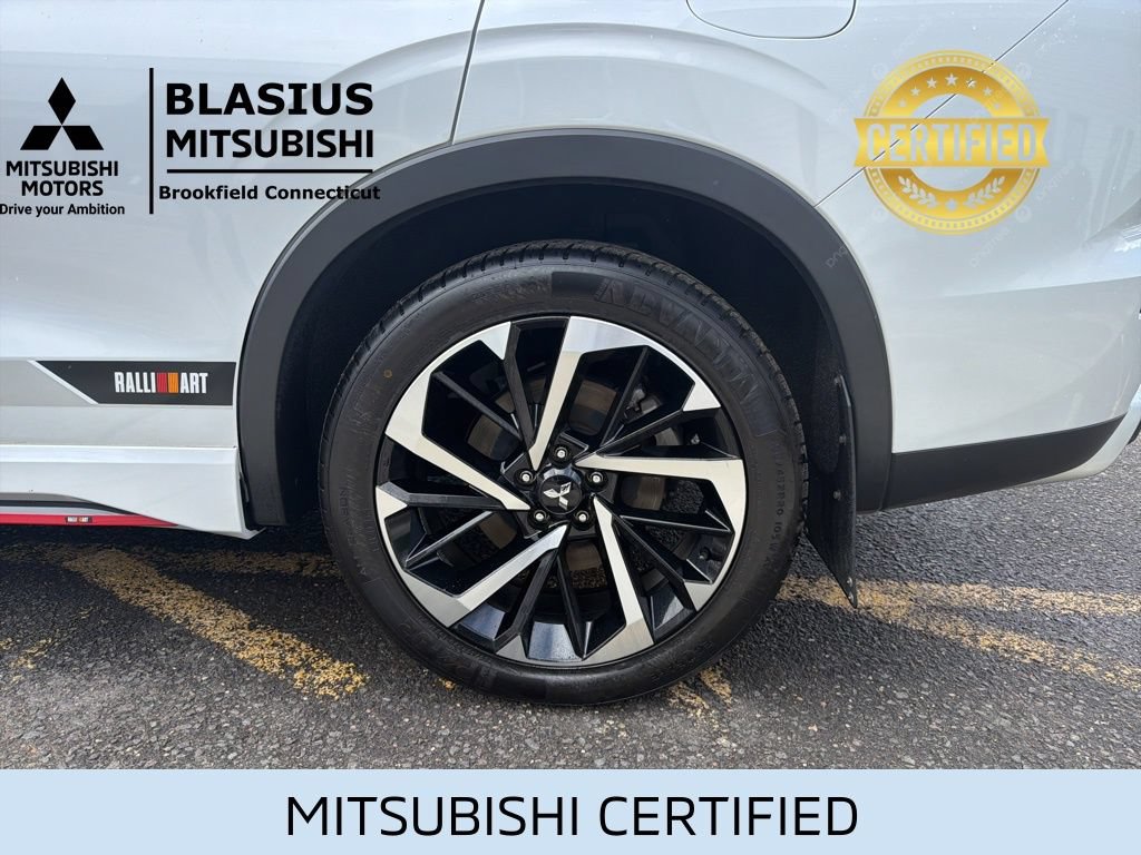 Used 2023 Mitsubishi Outlander 4WD Plug-In Hybrid image 12