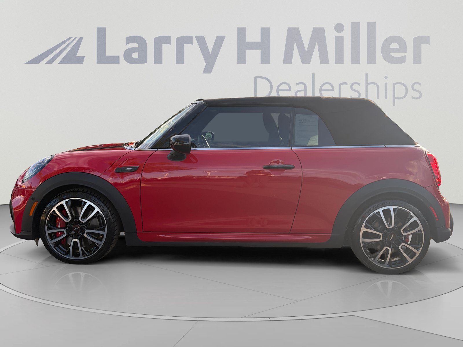 Used 2022 MINI Cooper John Cooper Works w/ Driver Assistance Package FWD image 2