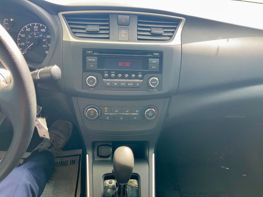Used 2017 Nissan Sentra S image 13
