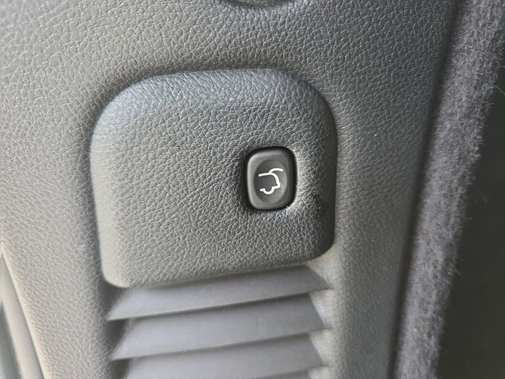 Used 2023 Dodge Durango GT image 38