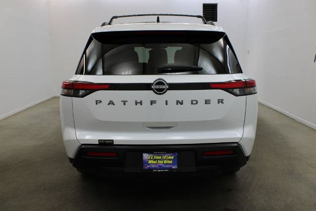 Certified 2026 Nissan Pathfinder SV FWD image 4