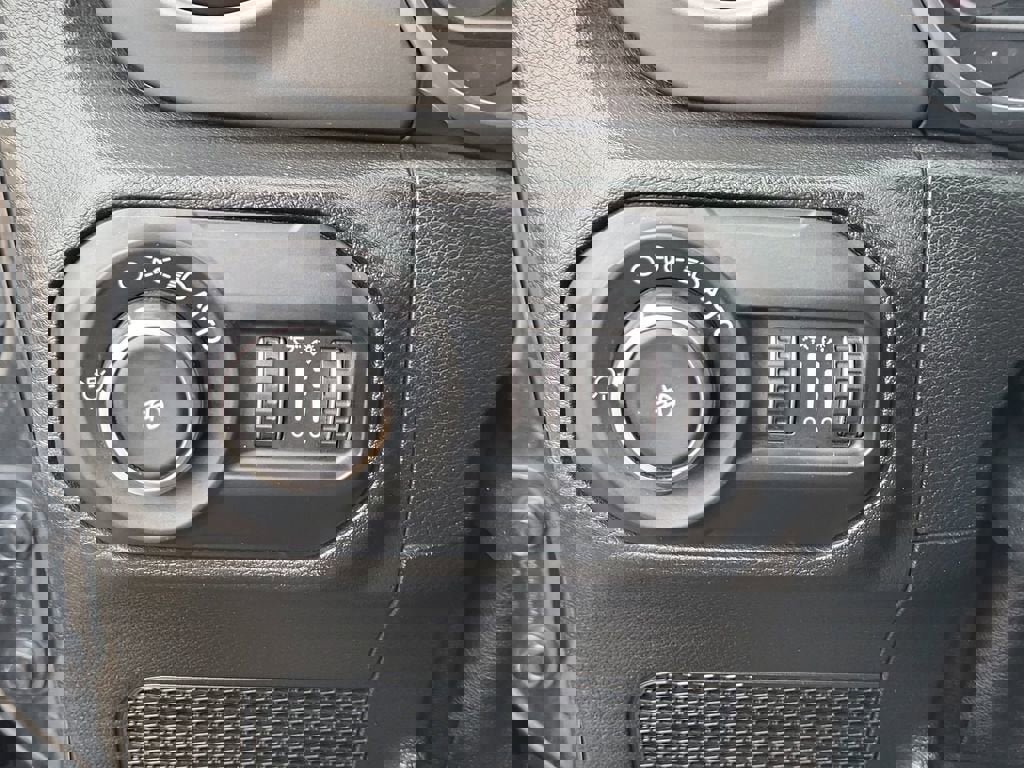 Used 2018 Jeep Wrangler Unlimited Sport S image 28