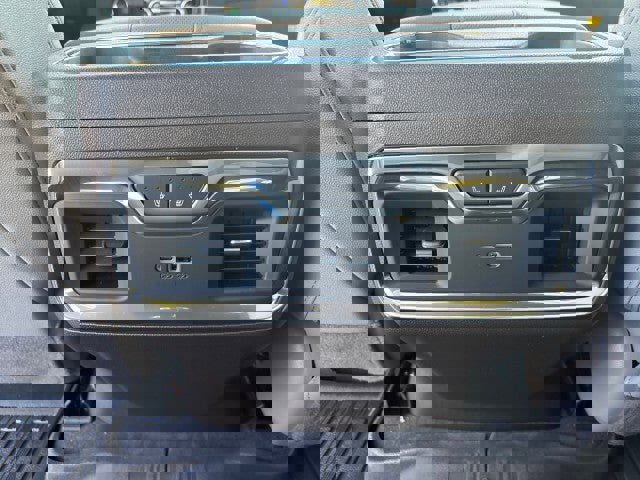 New 2026 GMC Sierra 2500 SLT w/ SLT Premium Package image 36