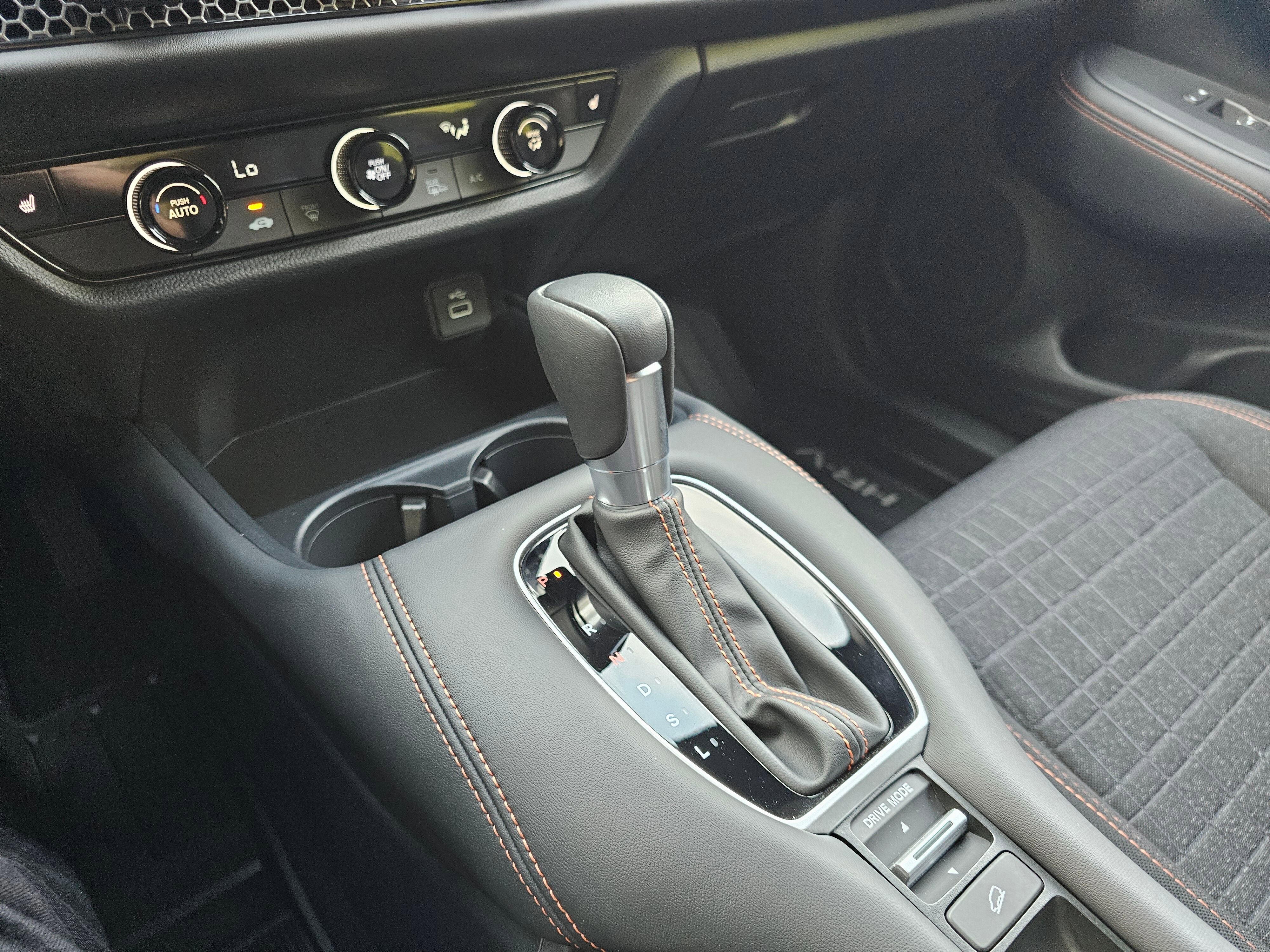 Certified 2025 Honda HR-V Sport image 27