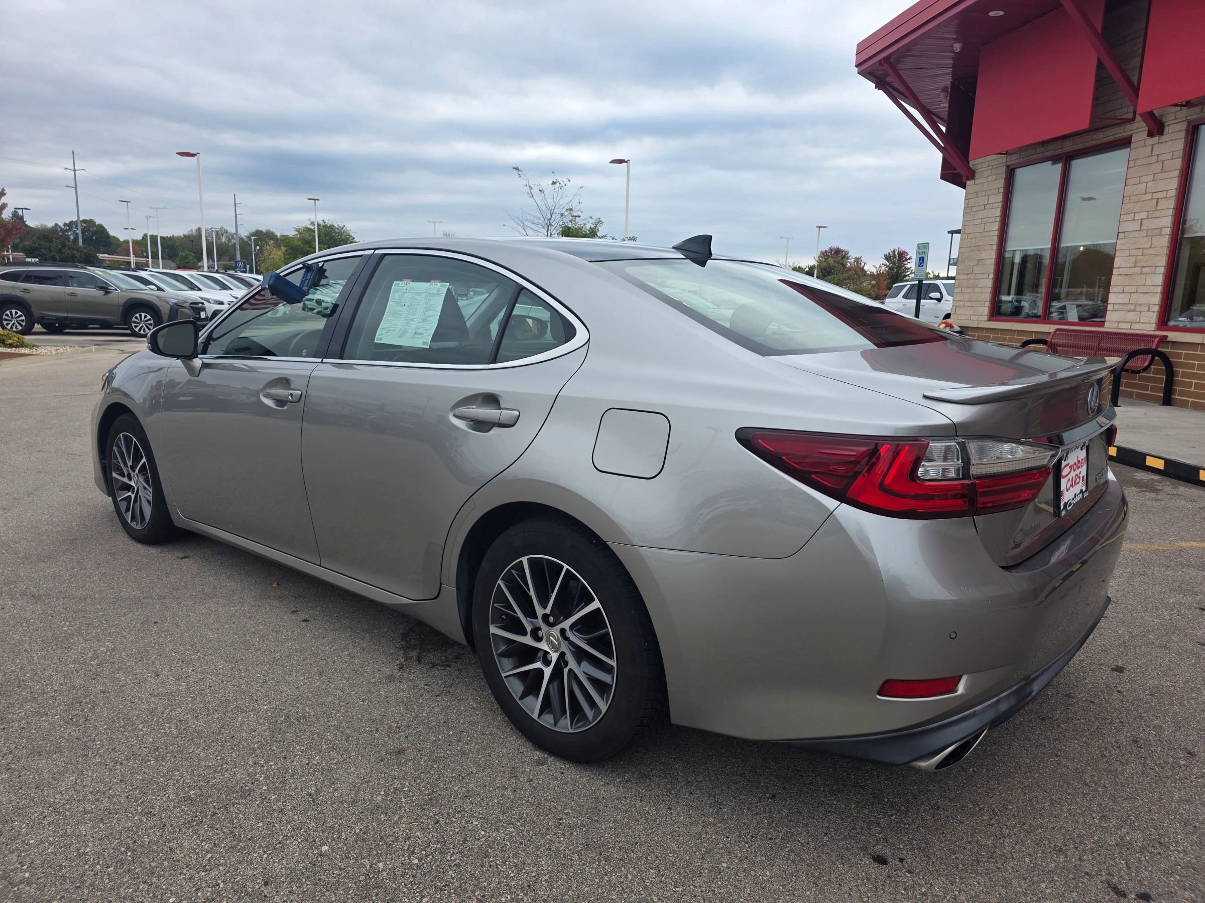 Used 2016 Lexus ES 350 FWD image 5