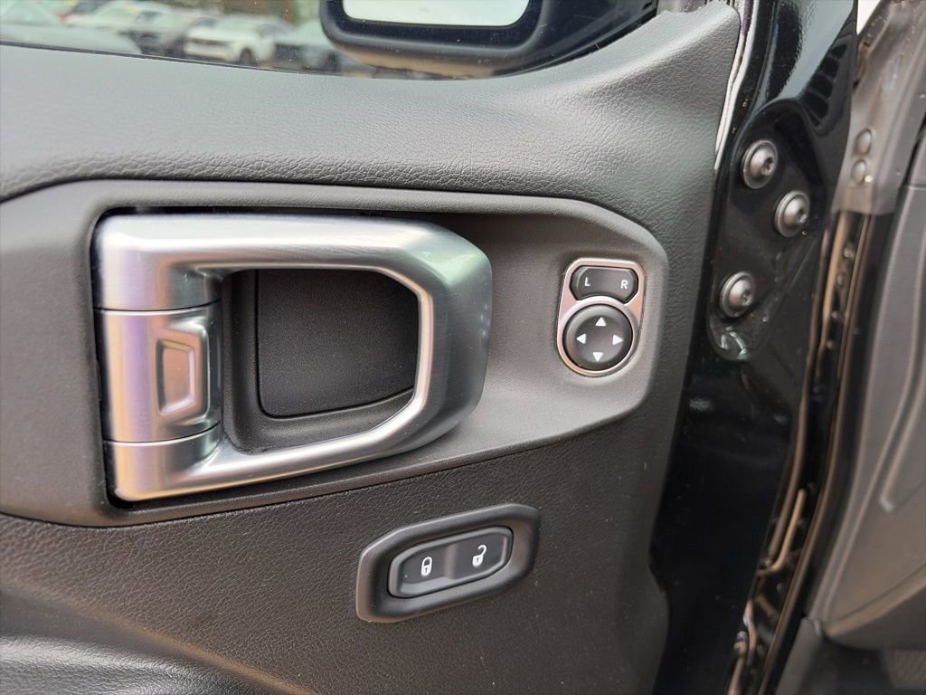 Used 2023 Jeep Wrangler Unlimited w/ 8.4" Radio Group AWD/4WD image 12