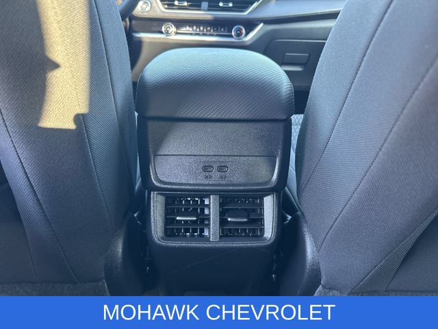Used 2026 Chevrolet Equinox LT AWD/4WD image 21