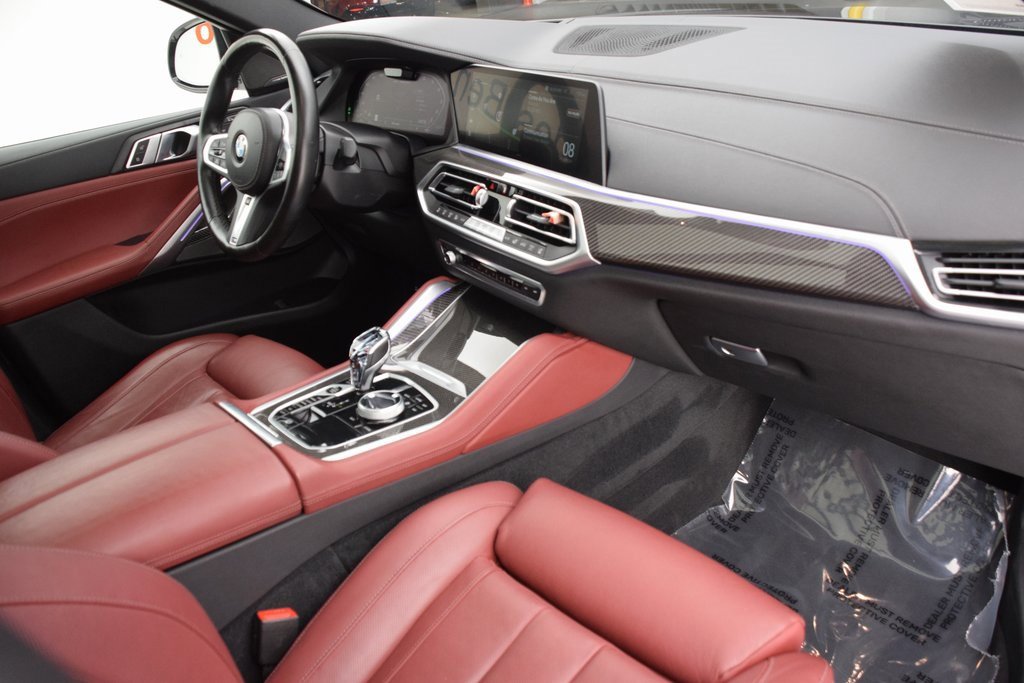 Used 2022 BMW X6 M50i w/ Executive Package image 14
