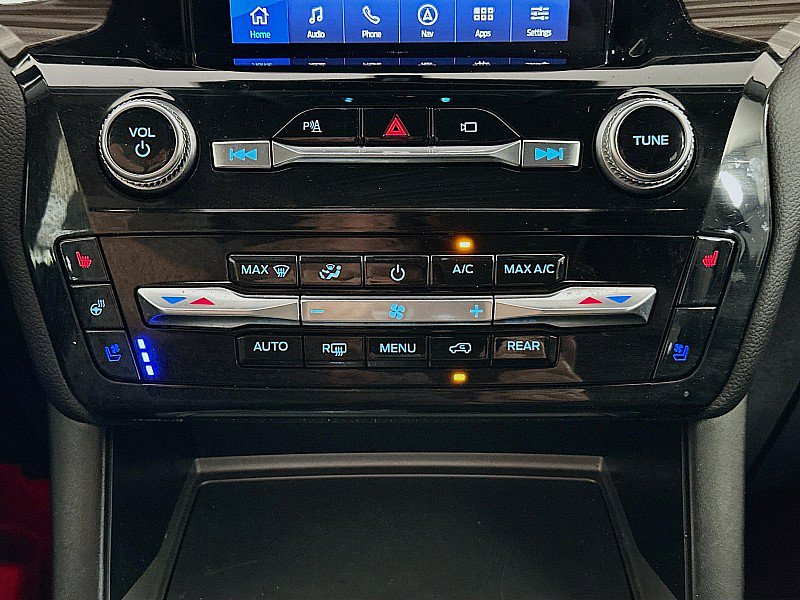 Used 2023 Ford Explorer Limited w/ Limited Technology Package AWD/4WD image 18