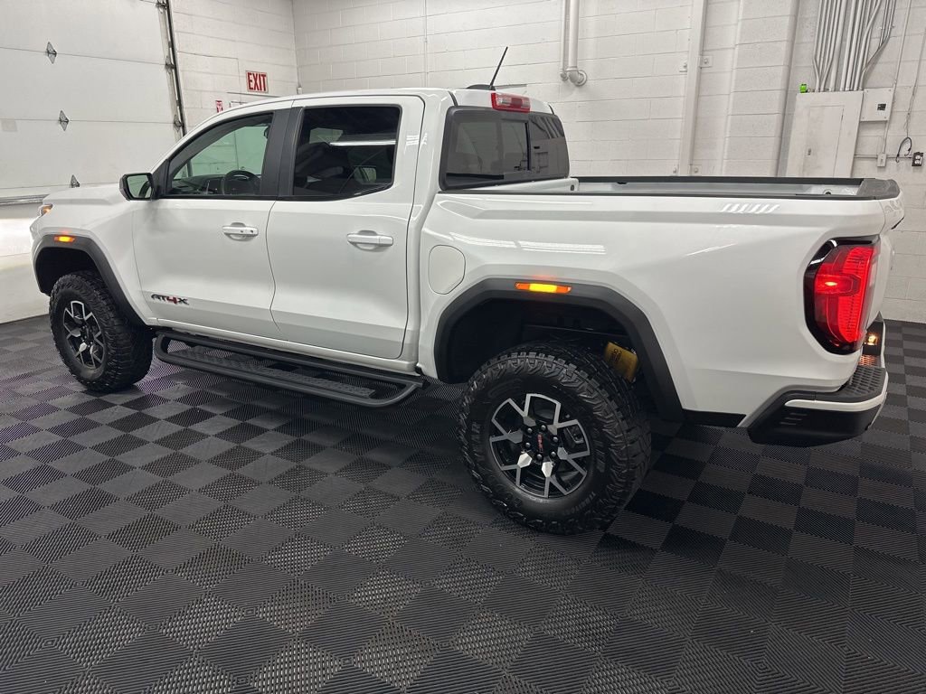 Used 2025 GMC Canyon AT4 w/ AT4X Package image 6