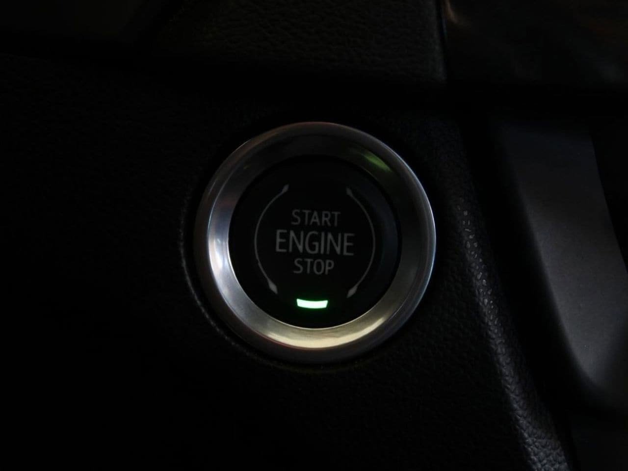 Used 2022 Cadillac CT4 V Blackwing w/ Driver Assist Package RWD image 30