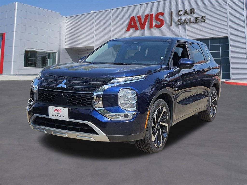 Used 2023 Mitsubishi Outlander SE