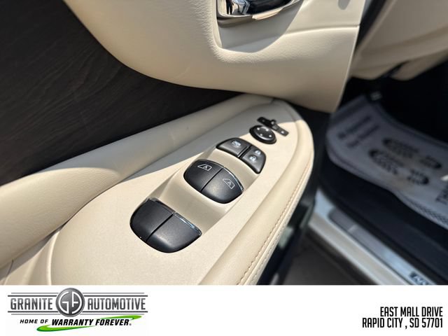Used 2024 Nissan Murano Platinum w/ Cargo Package AWD/4WD image 12