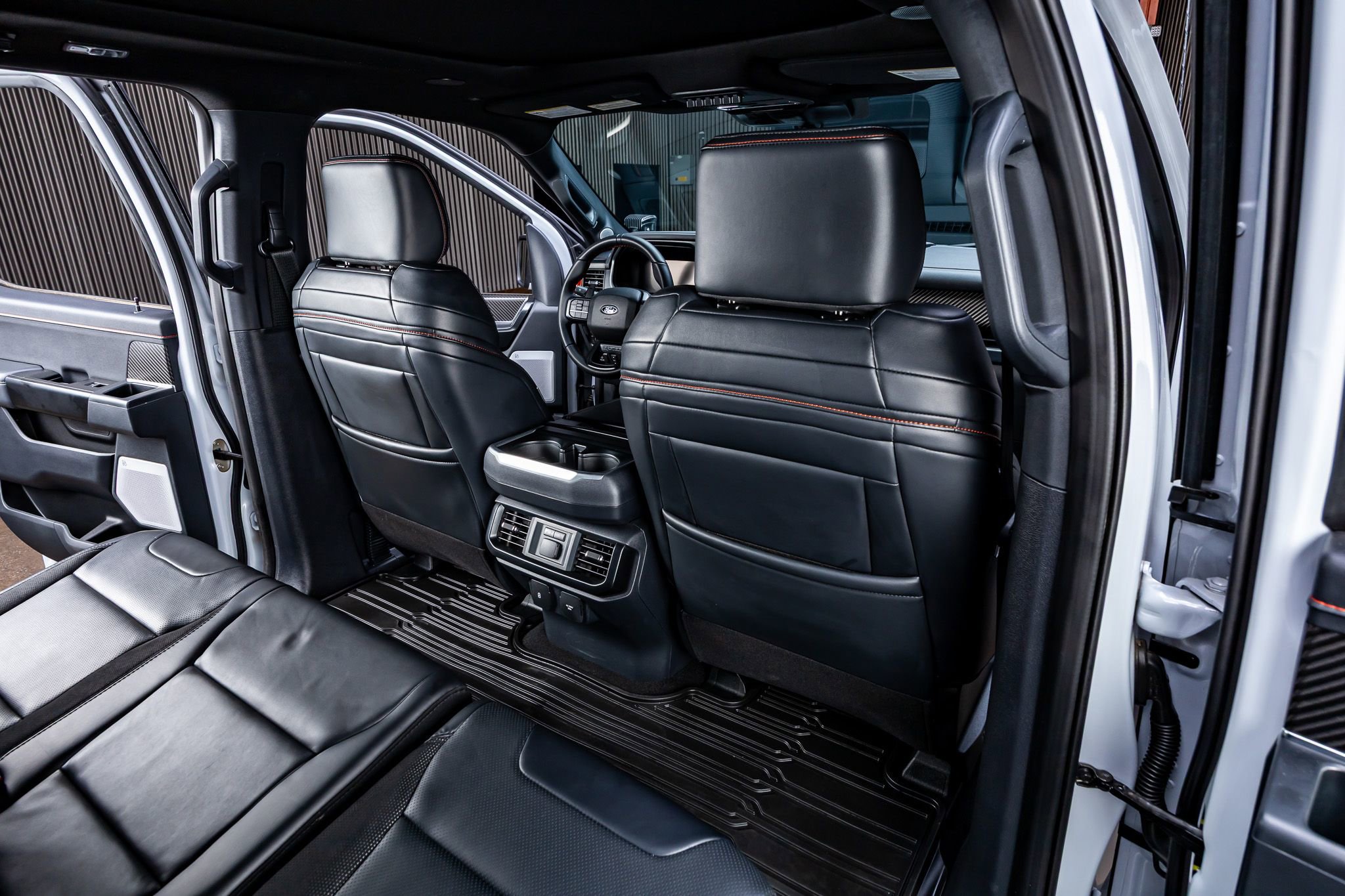 Used 2025 Ford F150 Raptor AWD/4WD image 33