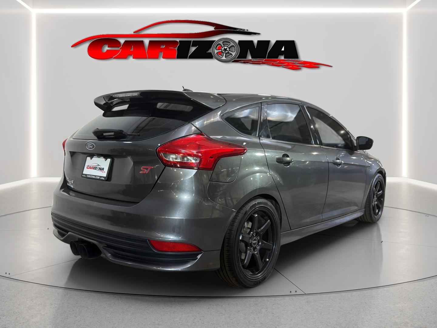 Used 2017 Ford Focus ST FWD image 6