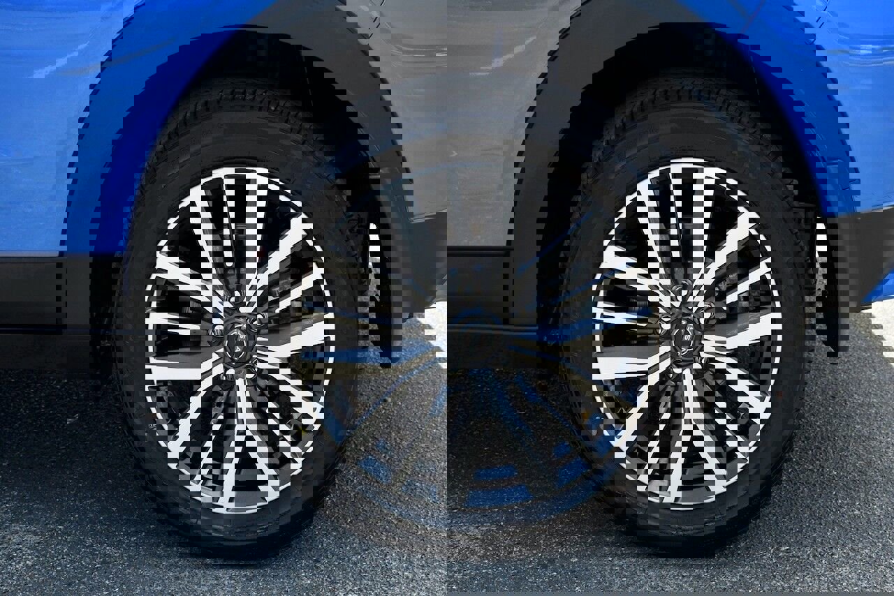 Used 2024 Nissan Kicks SV image 12