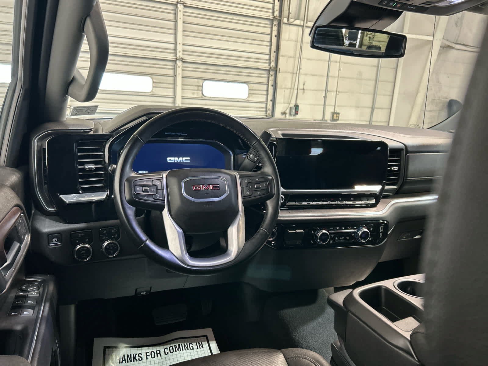 Used 2025 GMC Sierra 1500 SLT AWD/4WD image 5