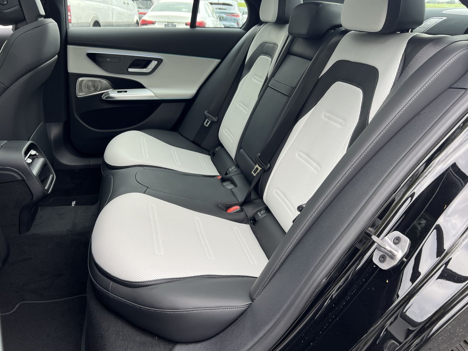 New 2026 Mercedes-Benz E 53 AMG e 4MATIC Sedan image 33
