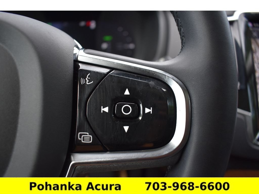 Used 2024 Volvo XC90 T8 Plus AWD/4WD image 13