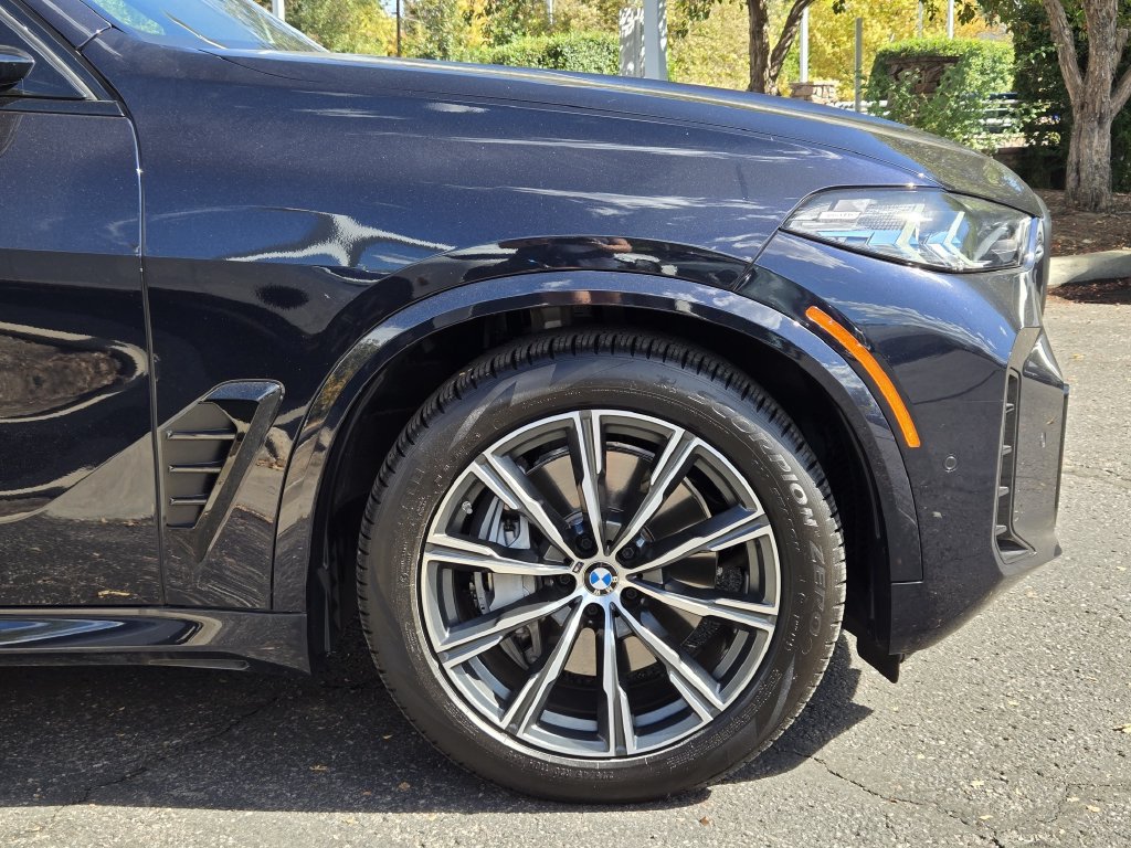 Certified 2026 BMW X5 xDrive50e w/ M Sport Package AWD/4WD image 11