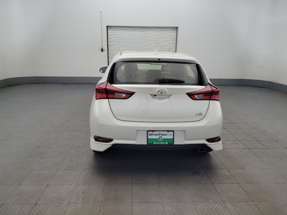 Used 2017 Toyota Corolla iM image 6