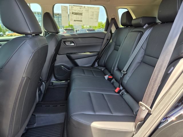 New 2026 Nissan Rogue Dark Armor FWD image 11