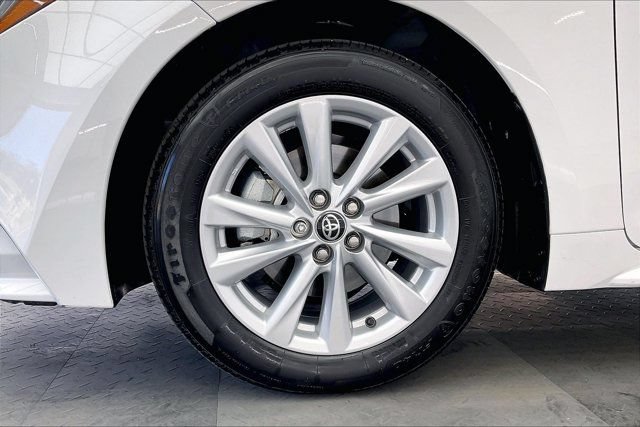 Used 2026 Toyota Corolla LE w/ LE Premium Package FWD image 8
